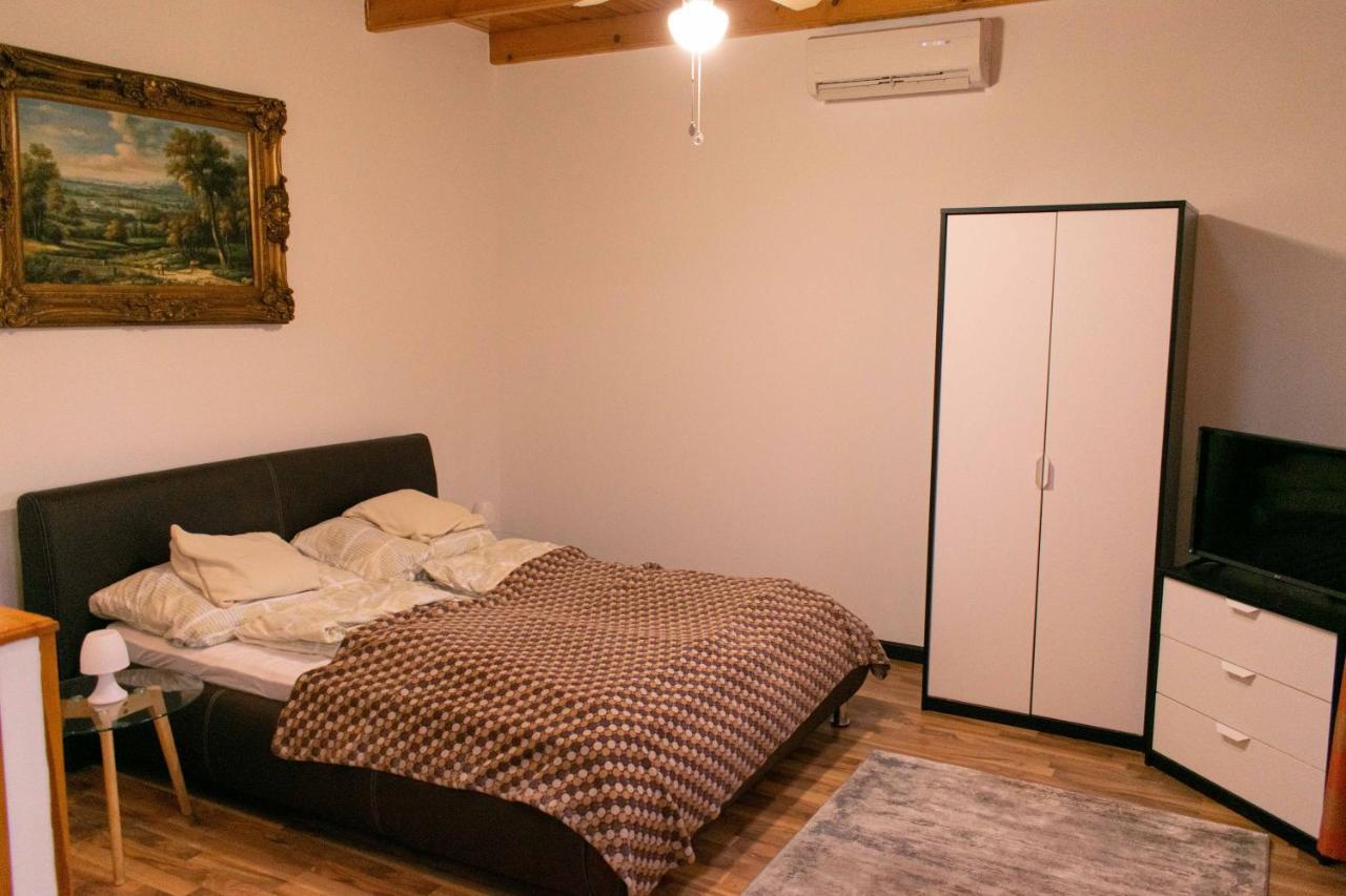 Borostyan Apartmanhaz Morahalom Exterior photo