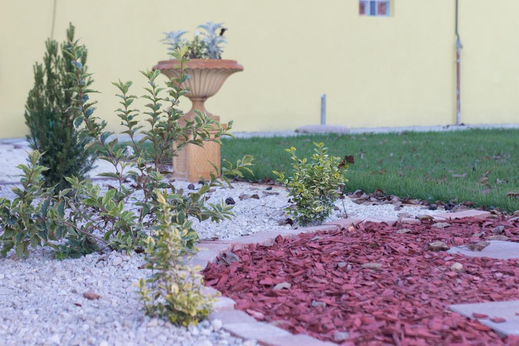 Borostyan Apartmanhaz Morahalom Exterior photo